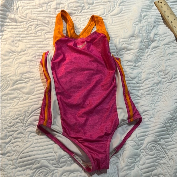 Speedo Pink and Orange One Piece Swimsuit Girls 12. EUC Tween. GU102 - Picture 1 of 3